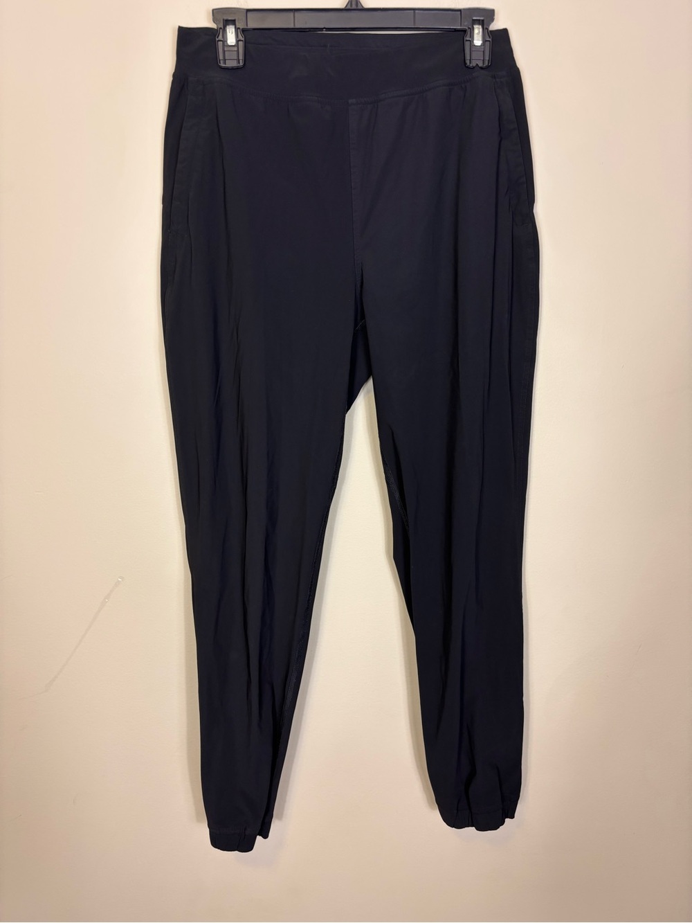 lululemon athletica Women’s Black Slim Jogger Pants 8